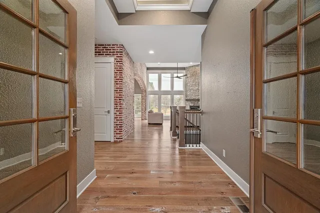 $6,000 | 7438 Village Drive, Prairie Village, KS 66208