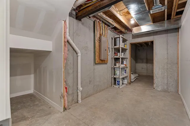 $6,000 | 7438 Village Drive, Prairie Village, KS 66208