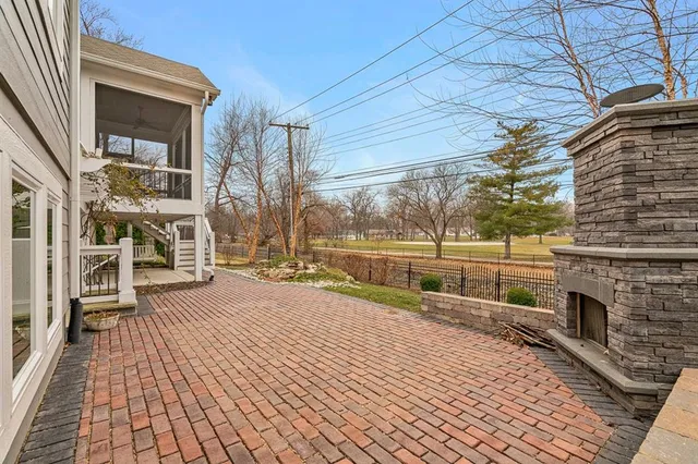 $6,000 | 7438 Village Drive, Prairie Village, KS 66208