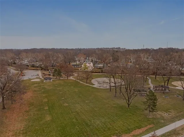 $6,000 | 7438 Village Drive, Prairie Village, KS 66208