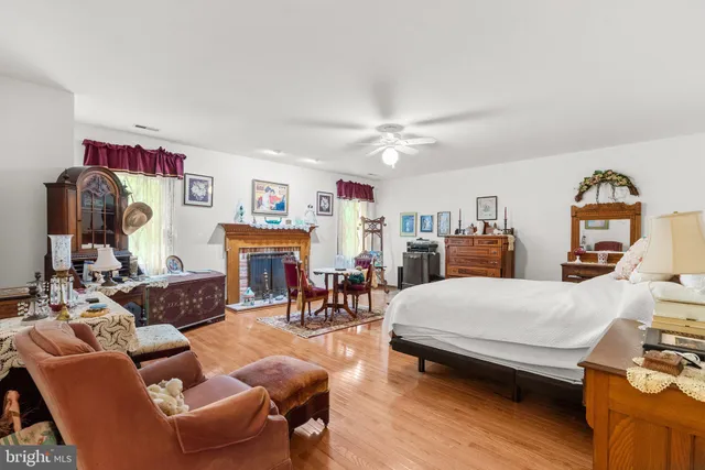 $1,189,000 | 200 Ashcroft Court, Ashton, MD 20861