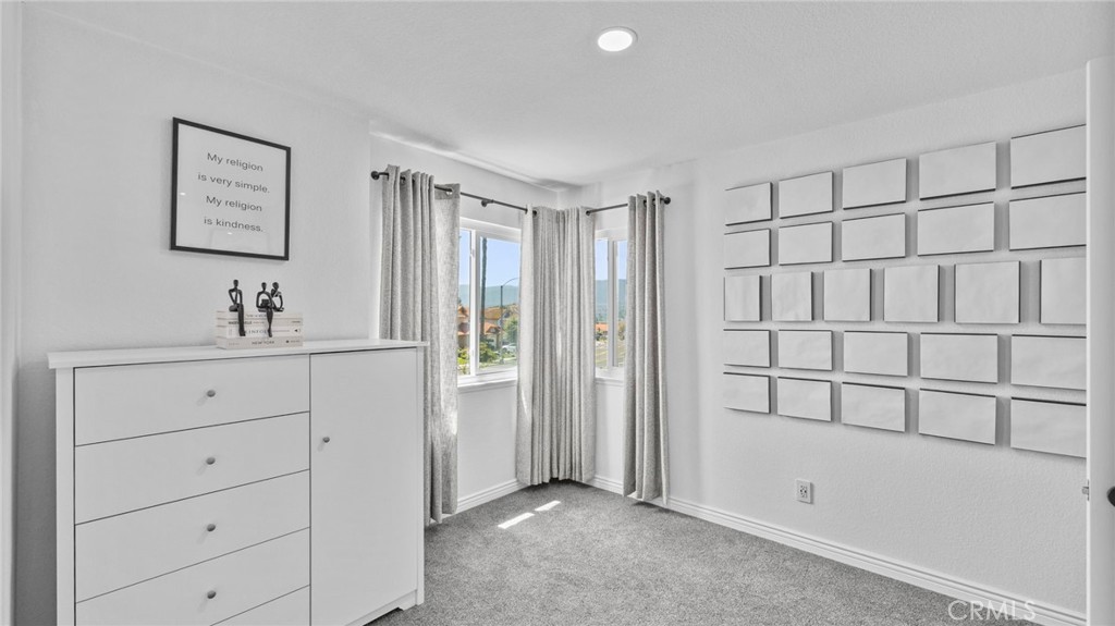 1385 Cresta Road Corona, CA 92879 - Photo 20 of 25