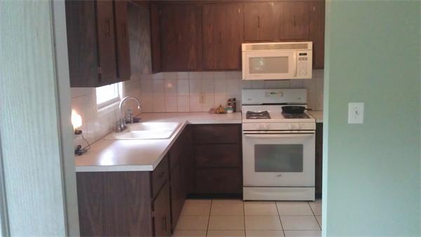 16 Lorenzo Road Lawrence, MA 01843 - Photo 3 of 19 Gallery Image 3