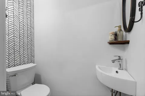 $449,900 | 712 Hendren Street, Philadelphia, PA 19128