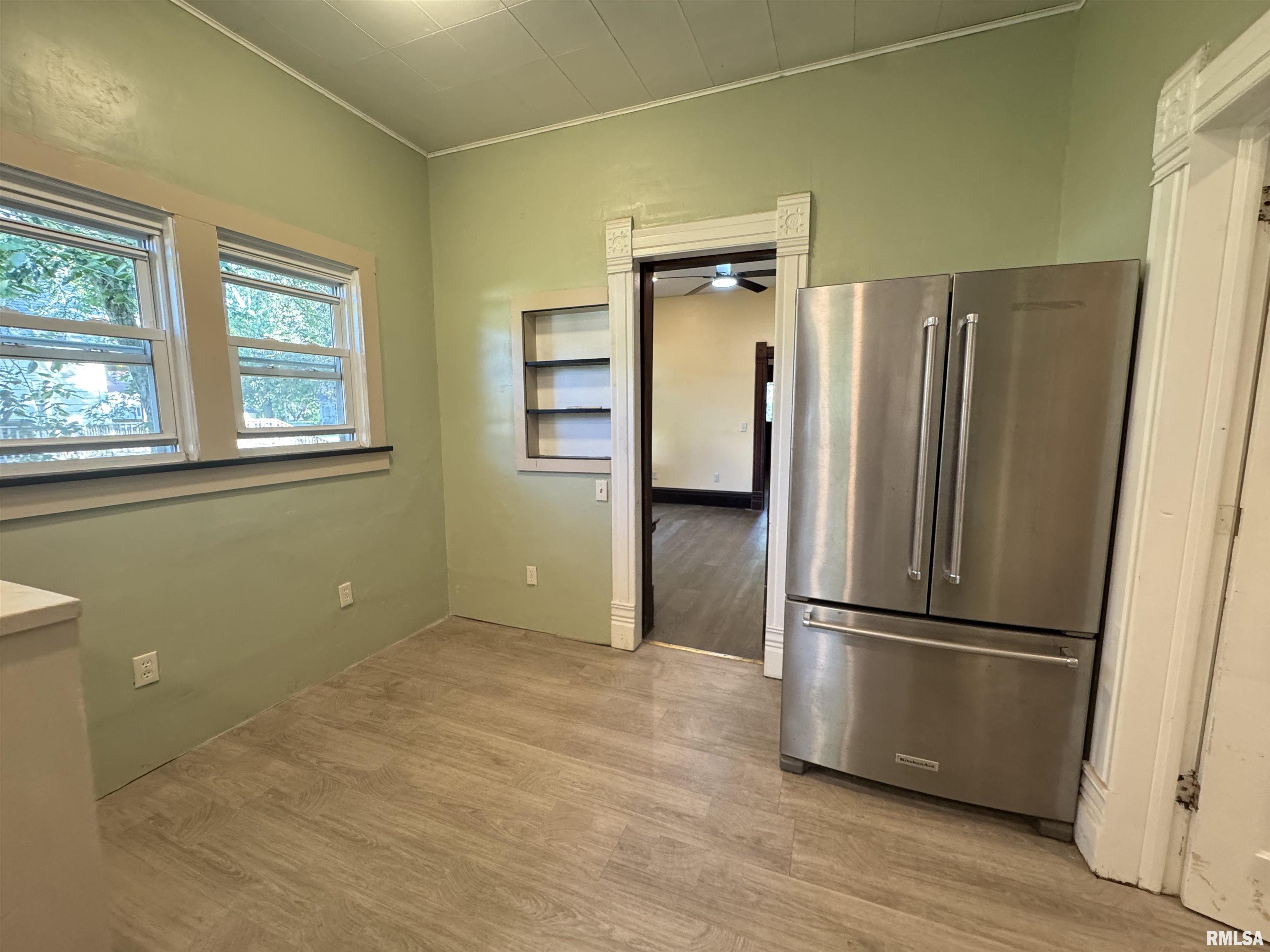 305 East Washington Street Avon, IL 61415 - Photo 22 of 39