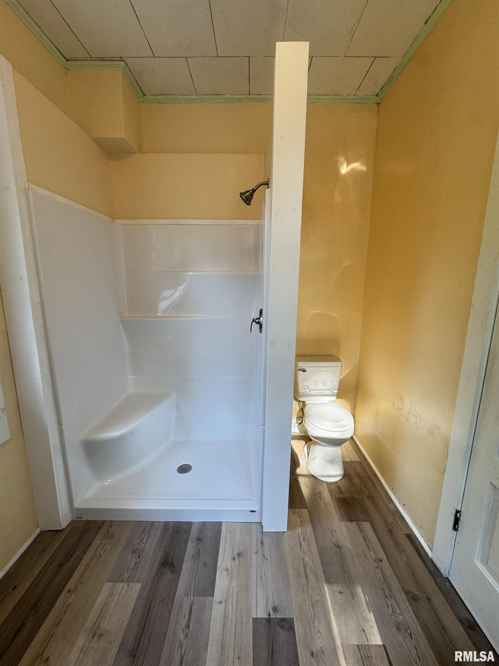 305 East Washington Street Avon, IL 61415 - Photo 24 of 39