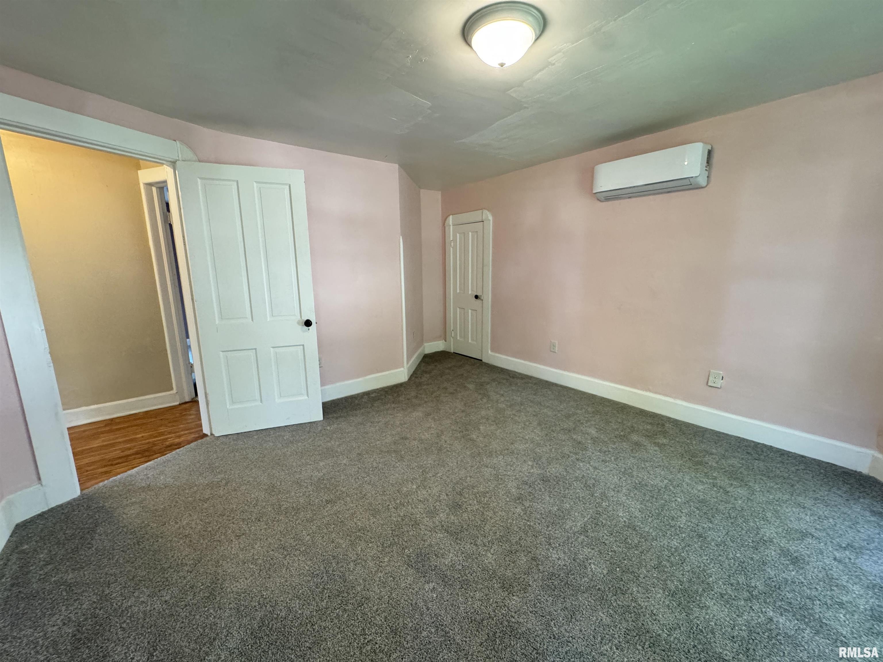 305 East Washington Street Avon, IL 61415 - Photo 28 of 39