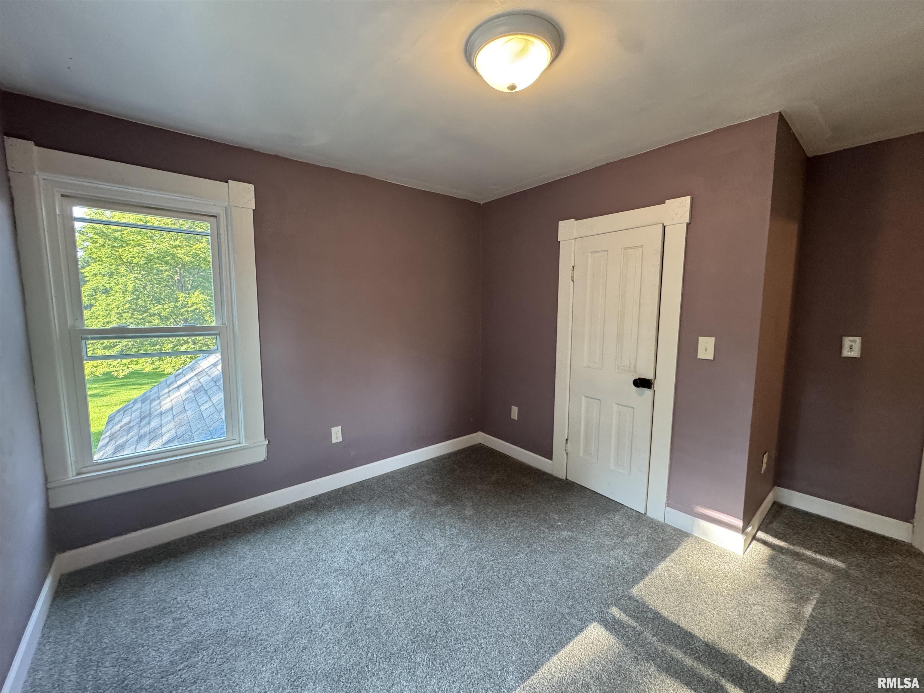 305 East Washington Street Avon, IL 61415 - Photo 35 of 39