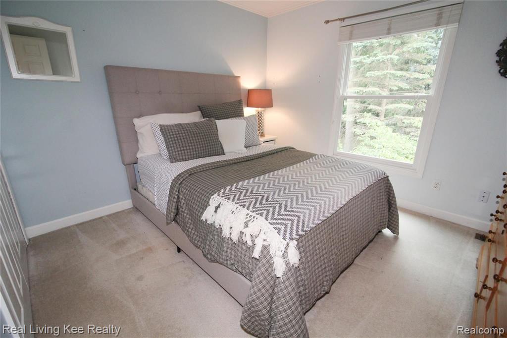 1081 Chesapeake Rochester Hills, MI 48307 - Photo 68 of 80