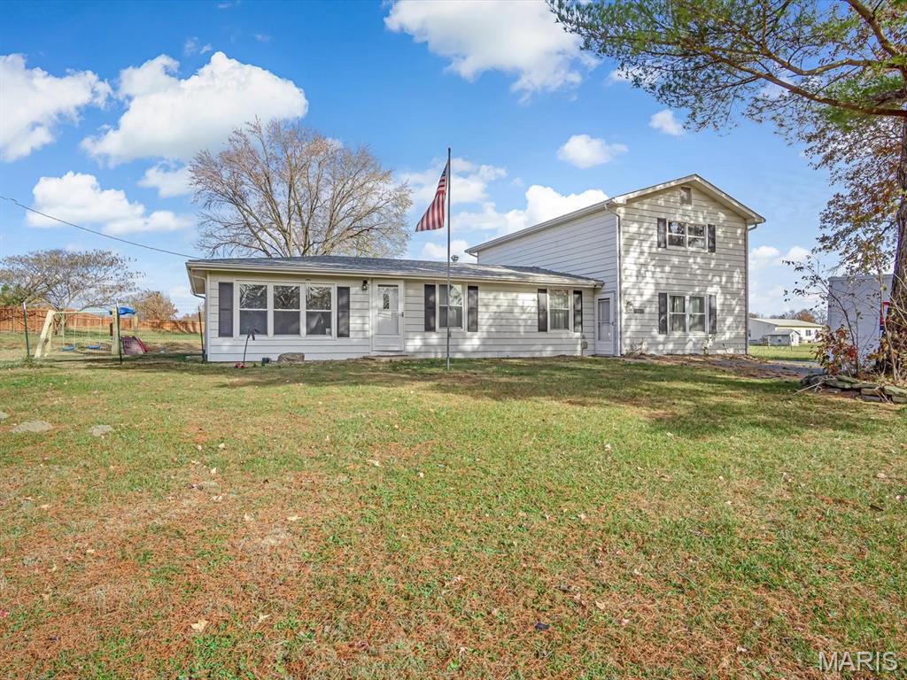 7057 Highway 156 Waterloo, IL 62298 - Photo 2 of 27