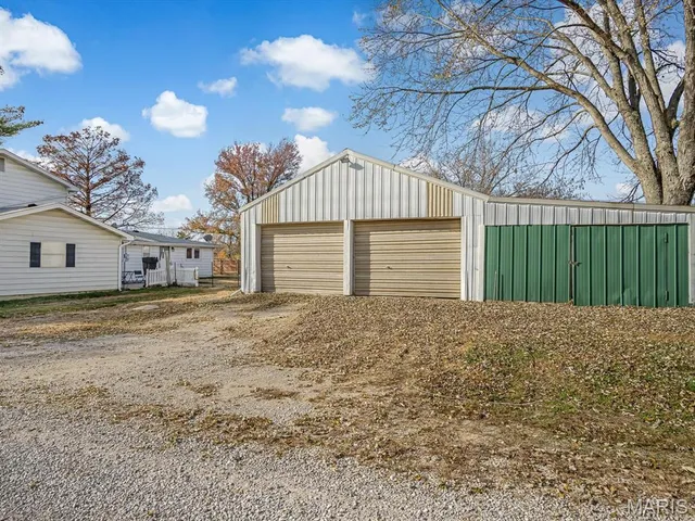 $259,900 | 7057 Highway 156, Waterloo, IL 62298