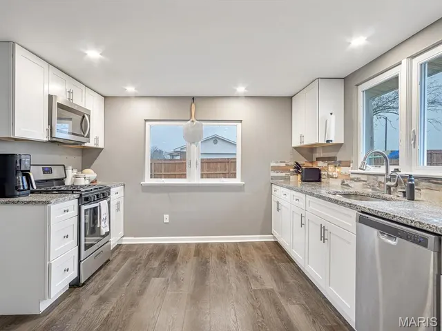 $259,900 | 7057 Highway 156, Waterloo, IL 62298