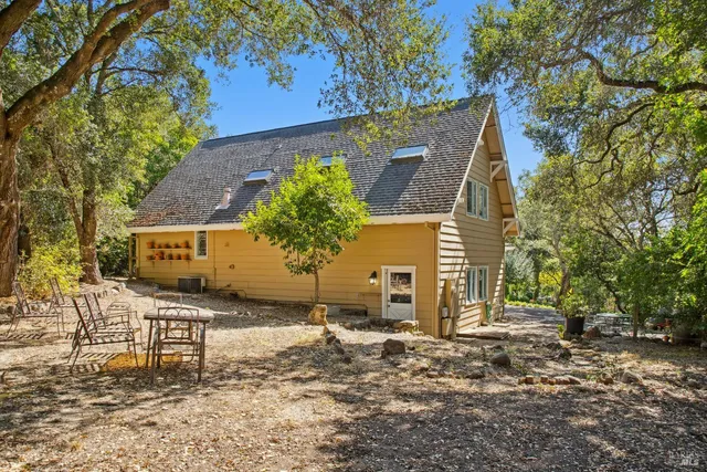 $4,249,000 | 2399 Sobre Vista Road, Sonoma, CA 95476