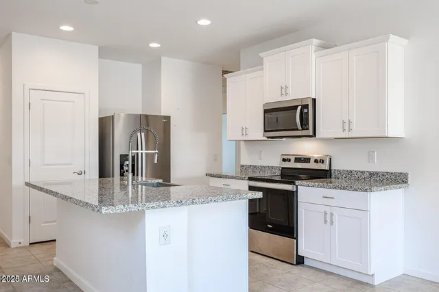 $2,195 | 4355 West Allen Street, Laveen, AZ 85339