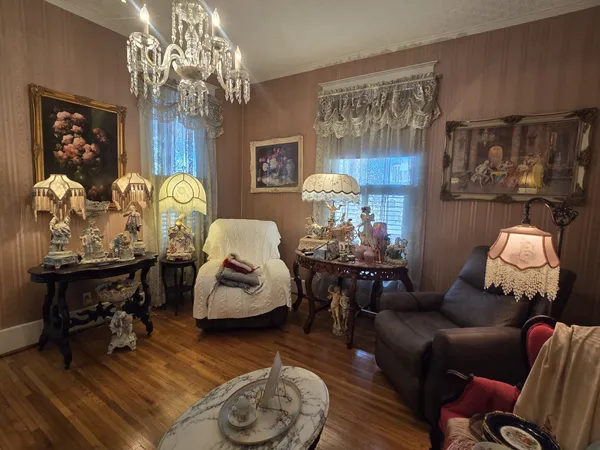 $589,000 | 213 Pulaski Street, Lawrenceburg, TN 38464