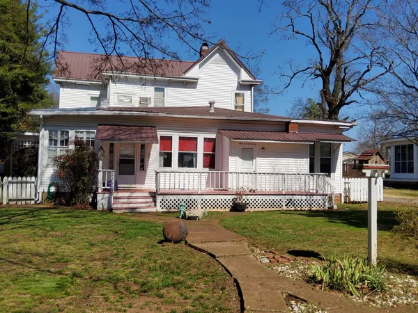 $589,000 | 213 Pulaski Street, Lawrenceburg, TN 38464