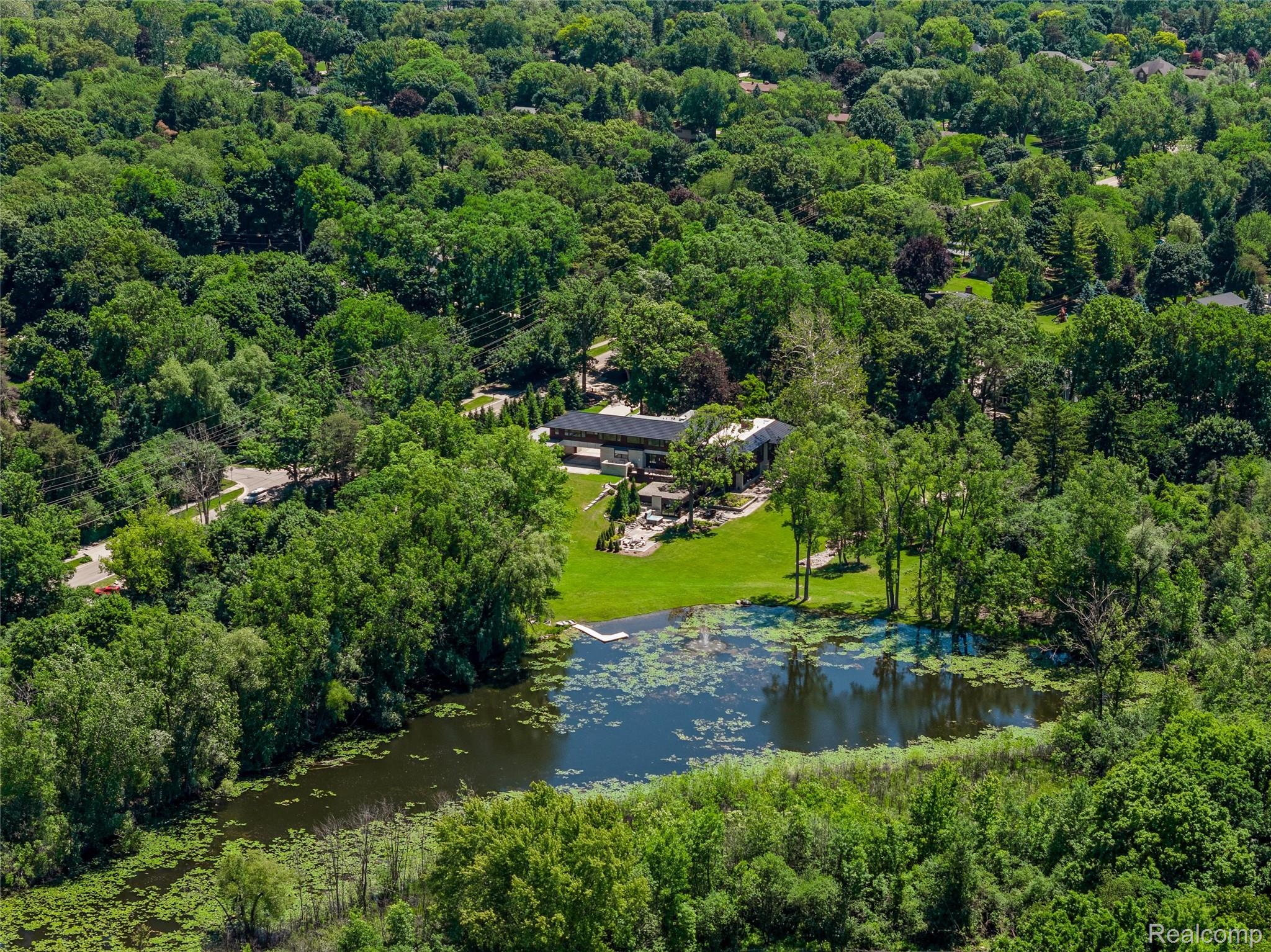 2700 Squirrel Road Bloomfield Hills, MI 48304 - Photo 73 of 83 Aerial view