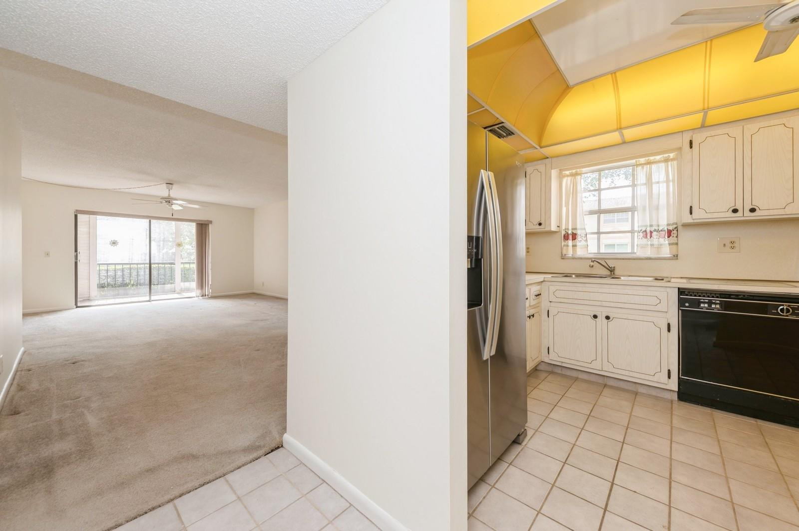 1600 Dover Road, Unit 104B Delray Beach, FL 33445 - Photo 4 of 19 Photo 4