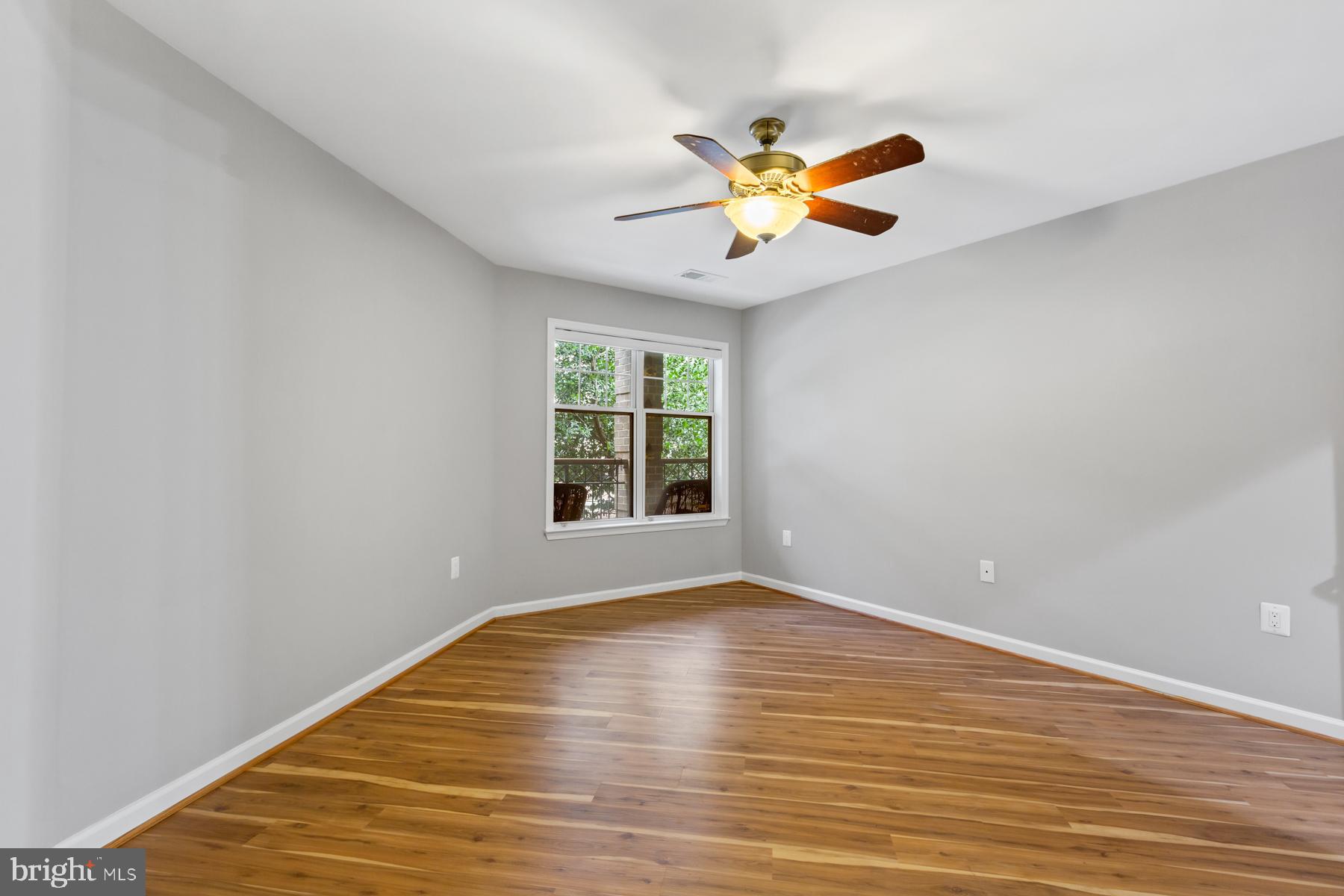 5563 Seminary Road, Unit 109 Falls Church, VA 22041 - Photo 23 of 32