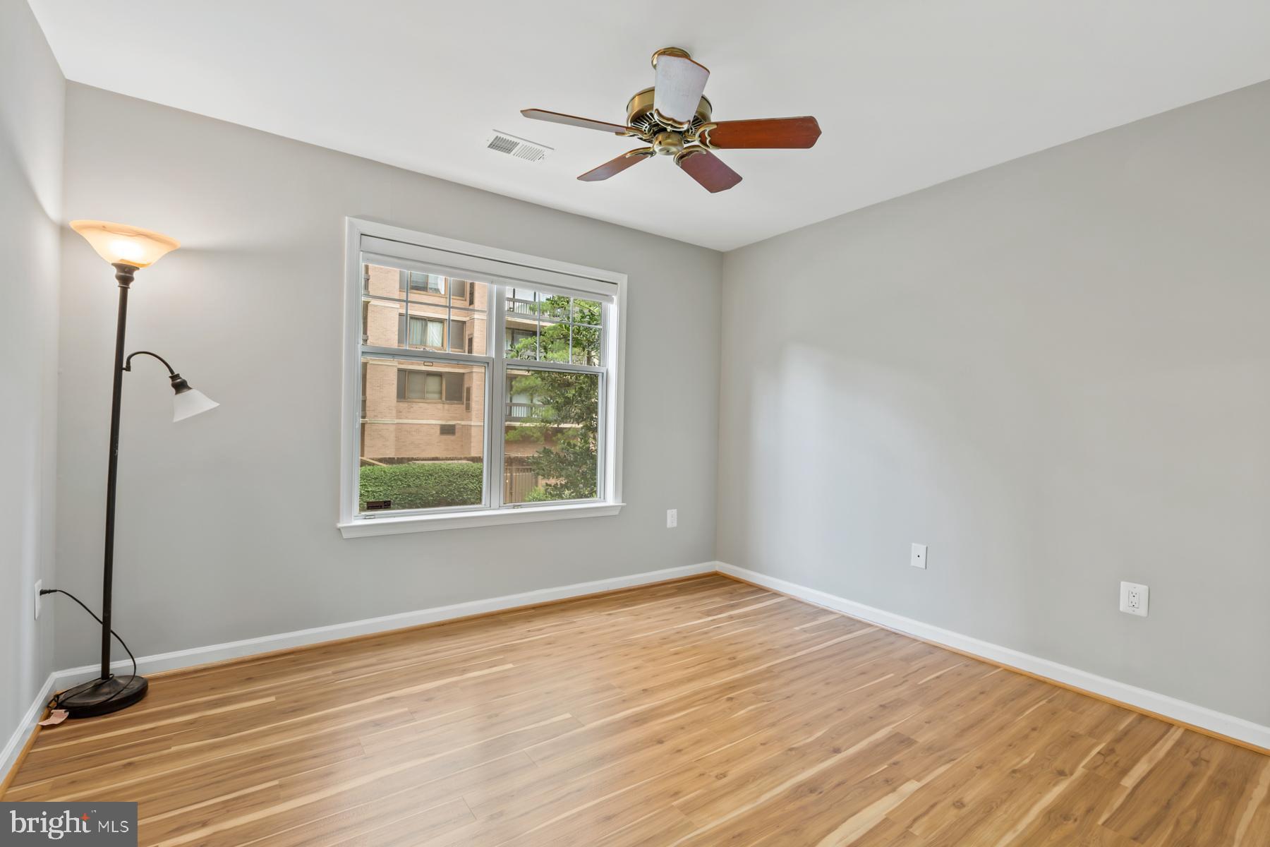 5563 Seminary Road, Unit 109 Falls Church, VA 22041 - Photo 27 of 32