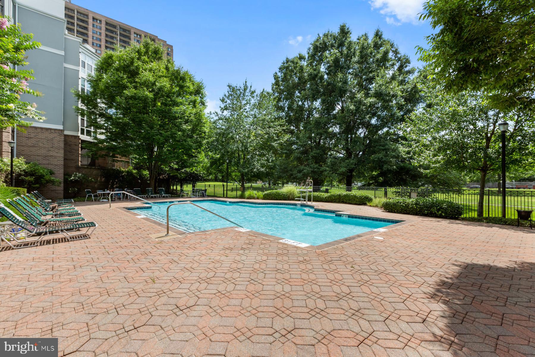 5563 Seminary Road, Unit 109 Falls Church, VA 22041 - Photo 6 of 32