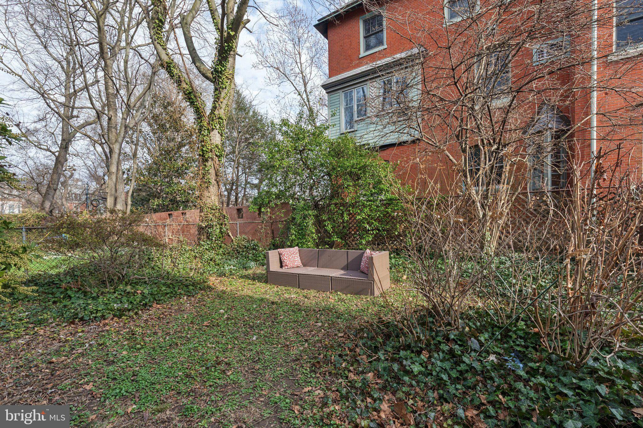 4722 Springfield Avenue Philadelphia, PA 19143 - Photo 12 of 33