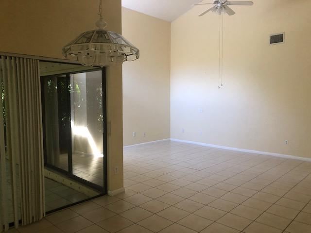 20811 Via Valencia Drive Boca Raton, FL 33433 - Photo 5 of 12 IMG_7566