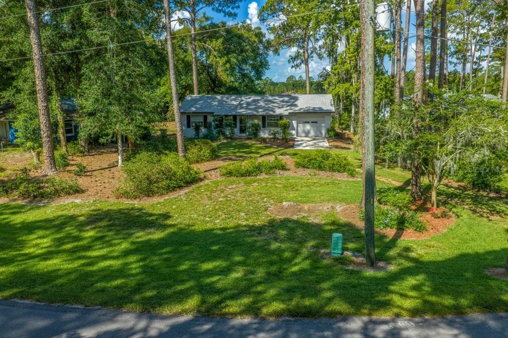 26550 Fishermans Road Paisley, FL 32767 - Photo 3 of 35