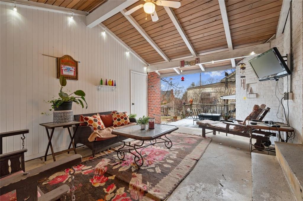 1009 Cochran Road Pittsburgh, PA 15243 - Photo 16 of 28 Gallery Image 16
