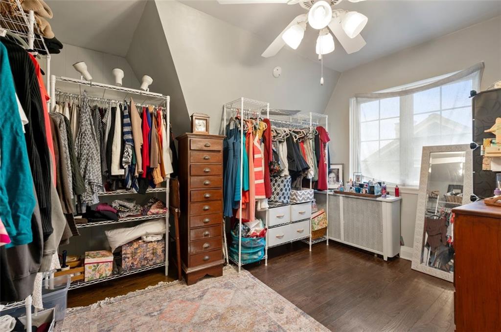 1009 Cochran Road Pittsburgh, PA 15243 - Photo 24 of 28 Gallery Image 24