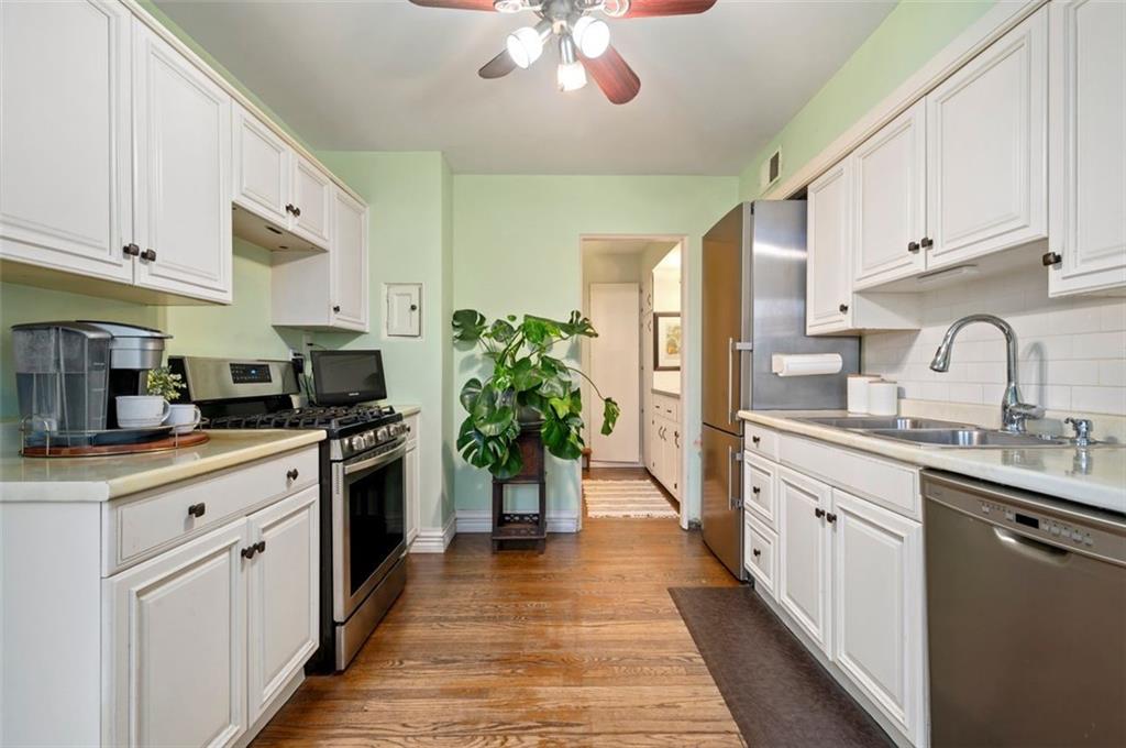 1009 Cochran Road Pittsburgh, PA 15243 - Photo 8 of 28 Gallery Image 8