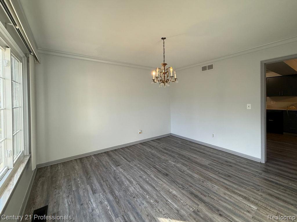 100 Longford Drive Rochester Hills, MI 48309 - Photo 10 of 47