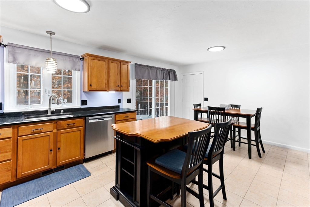 4 Justines Way, Unit 4 Middleboro, MA 02346 - Photo 11 of 23