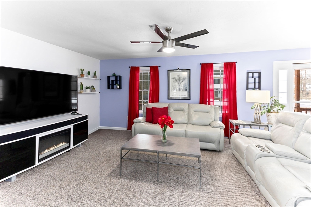 4 Justines Way, Unit 4 Middleboro, MA 02346 - Photo 6 of 23