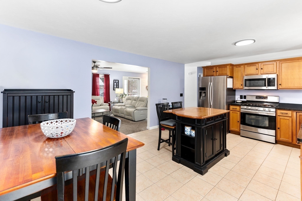 4 Justines Way, Unit 4 Middleboro, MA 02346 - Photo 10 of 23
