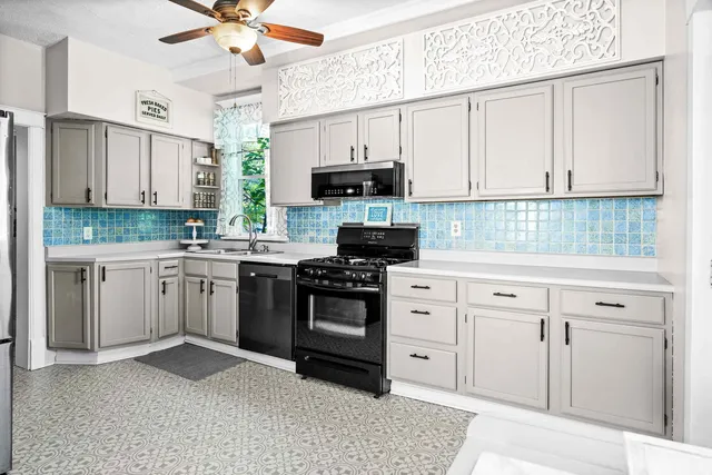 $259,500 | 202 Willard Avenue, Bloomington, IL 61701