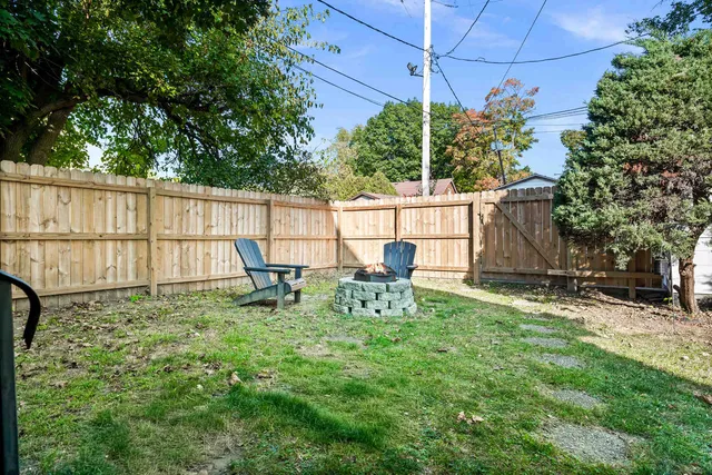 $259,500 | 202 Willard Avenue, Bloomington, IL 61701