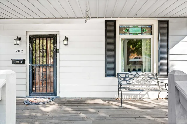 $259,500 | 202 Willard Avenue, Bloomington, IL 61701