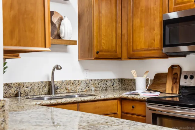 $849,999 | 2510 Torrey Pines Road, Unit 415, La Jolla, CA 92037