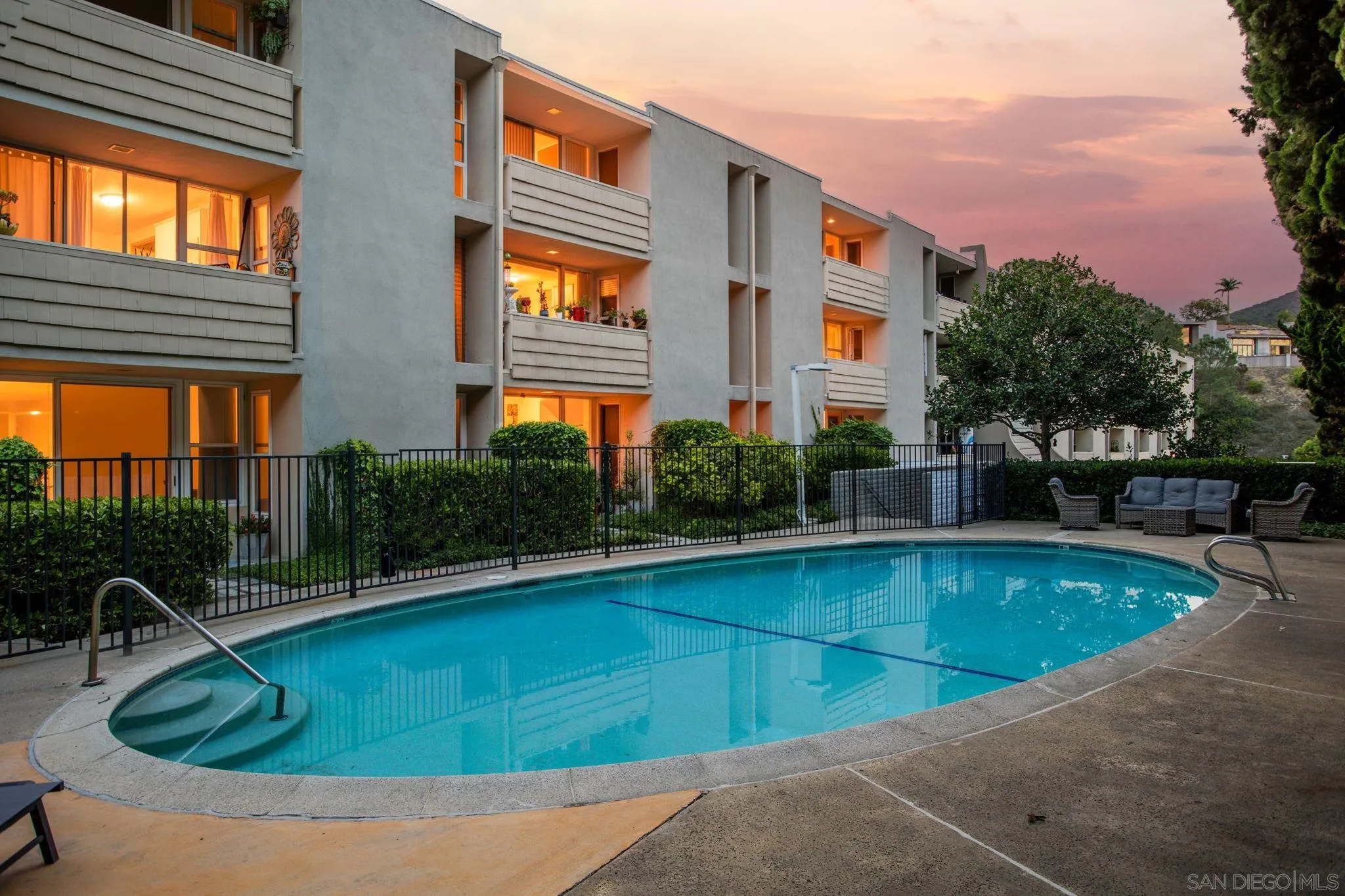 2510 Torrey Pines Road, Unit 415 La Jolla, CA 92037 - Photo 33 of 41