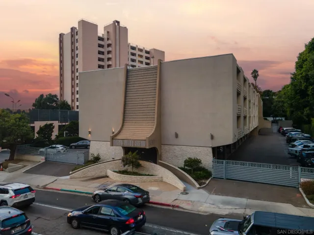 $849,999 | 2510 Torrey Pines Road, Unit 415, La Jolla, CA 92037