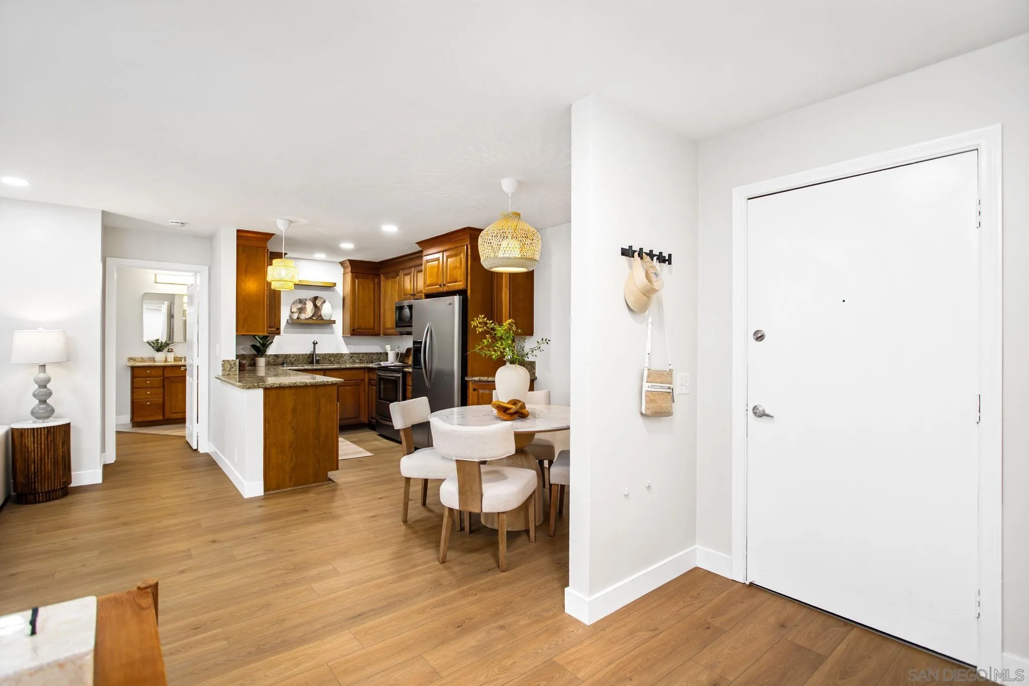 2510 Torrey Pines Road, Unit 415 La Jolla, CA 92037 - Photo 4 of 41