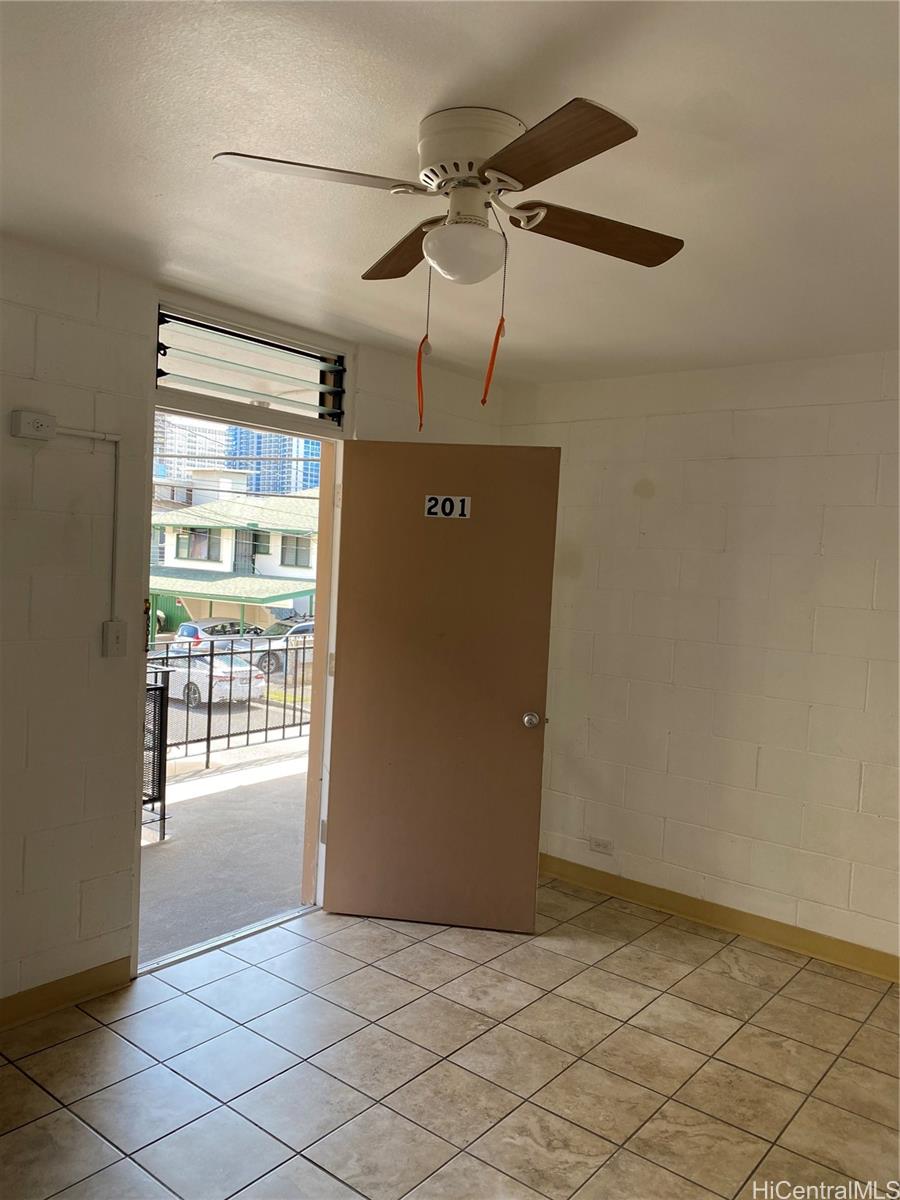 1118 Hoolai Street, Unit 201 Honolulu, HI 96814 - Photo 12 of 13