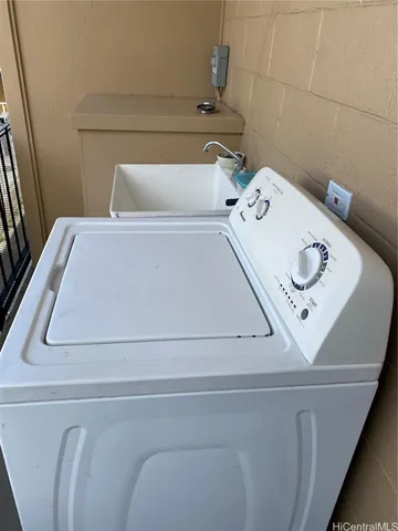 $1,450 | 1118 Hoolai Street, Unit 201, Honolulu, HI 96814