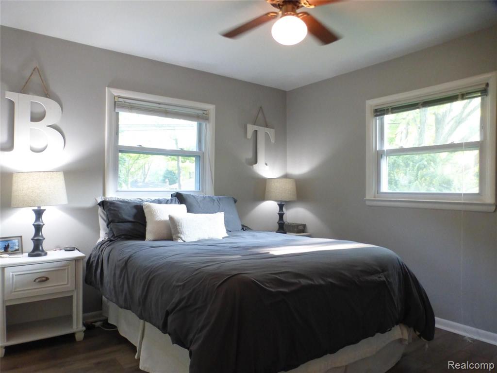 3460 Watkins Lake Road Waterford, MI 48328 - Photo 13 of 27