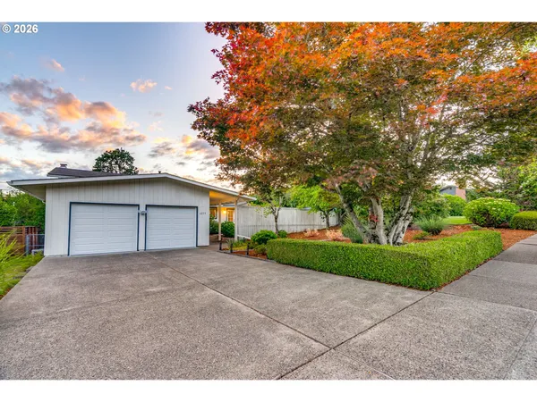 $699,900 | 6255 Southwest Elm Avenue, Beaverton, OR 97005