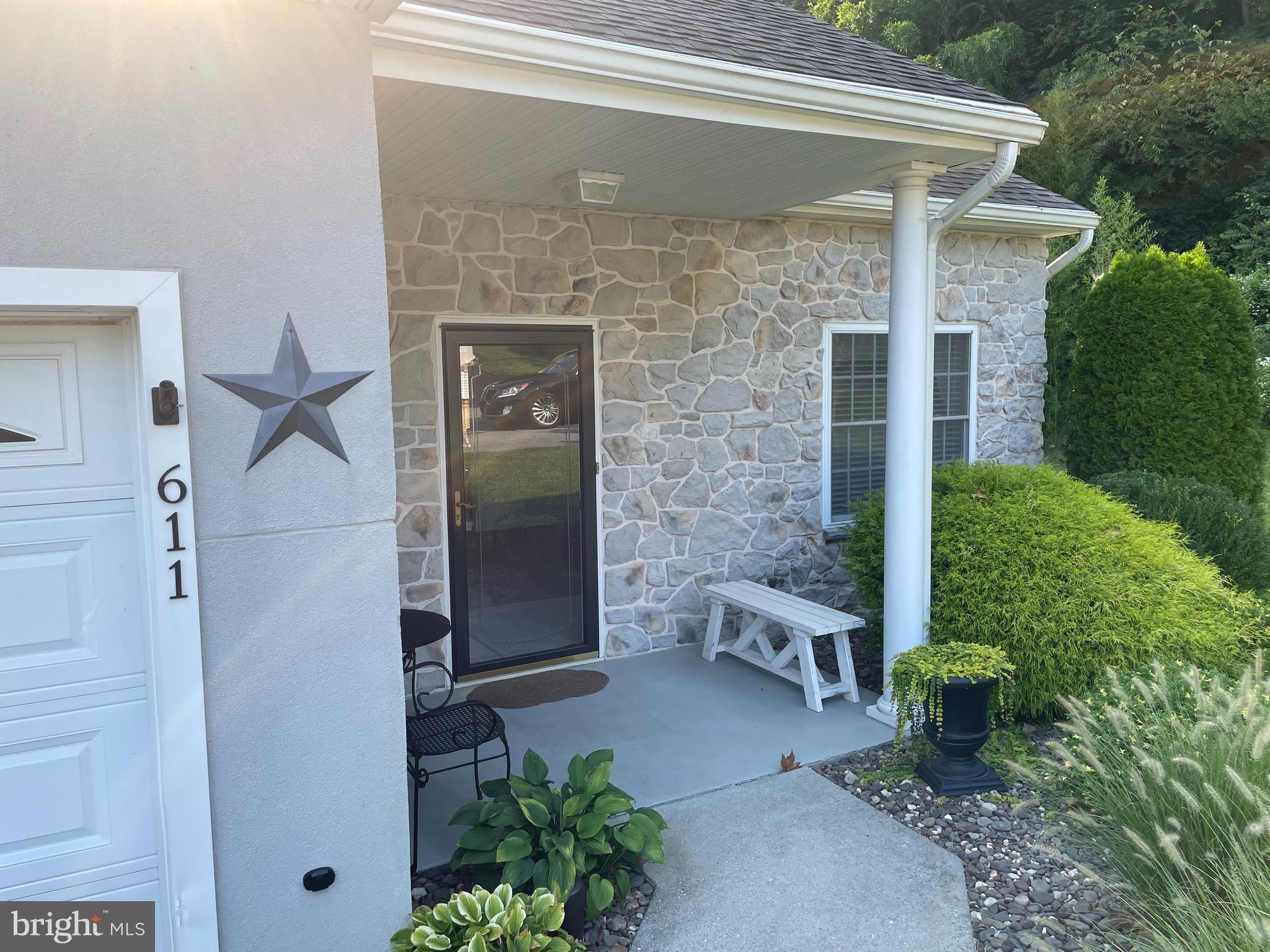 611 Raspberry Lane Lebanon, PA 17046 - Photo 6 of 41 Gallery Image 6