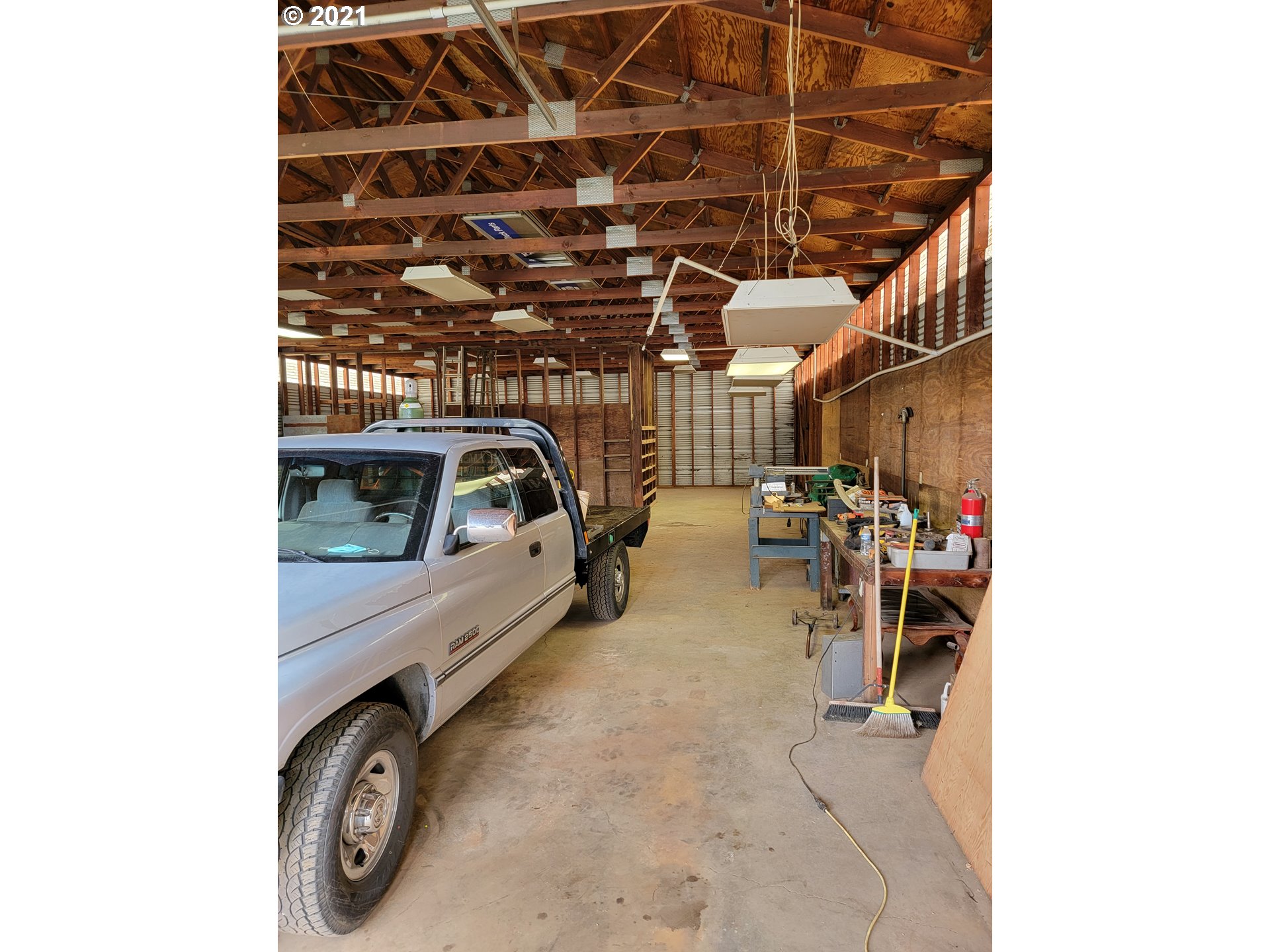 1150 Cordon Road Northeast Salem, OR 97317 - Photo 4 of 15 Gallery Image 4