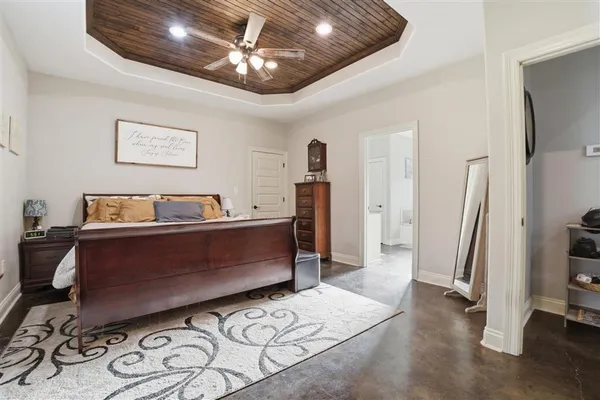 $350,000 | 19447 Highway 383, Iowa, LA 70647