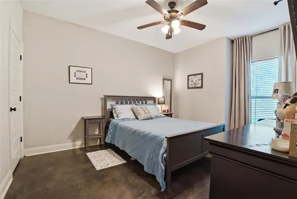 $350,000 | 19447 Highway 383, Iowa, LA 70647